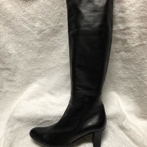 Lario black leather riding boots.Made in Italy.